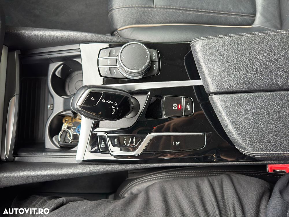 BMW Seria 5 518d Aut. - 12