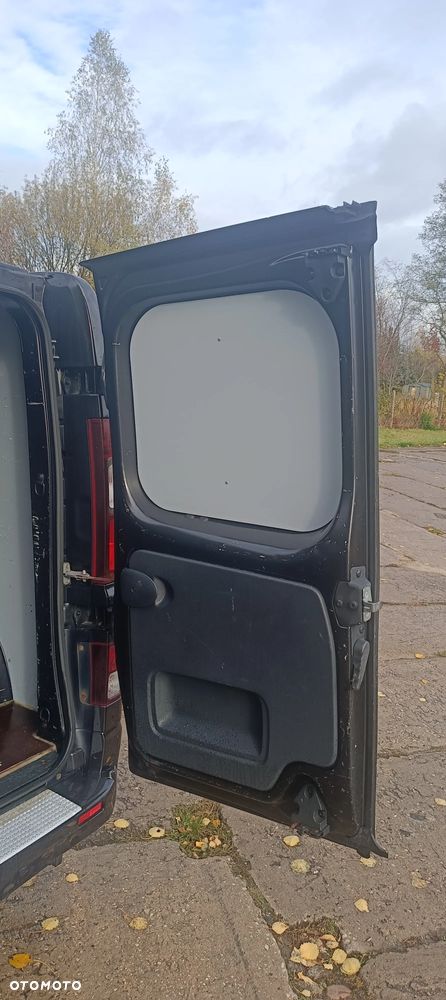 Opel Vivaro Trafic nv300 klimatyzacja L1H1 2014 r Vito master tempomat ładny - 15