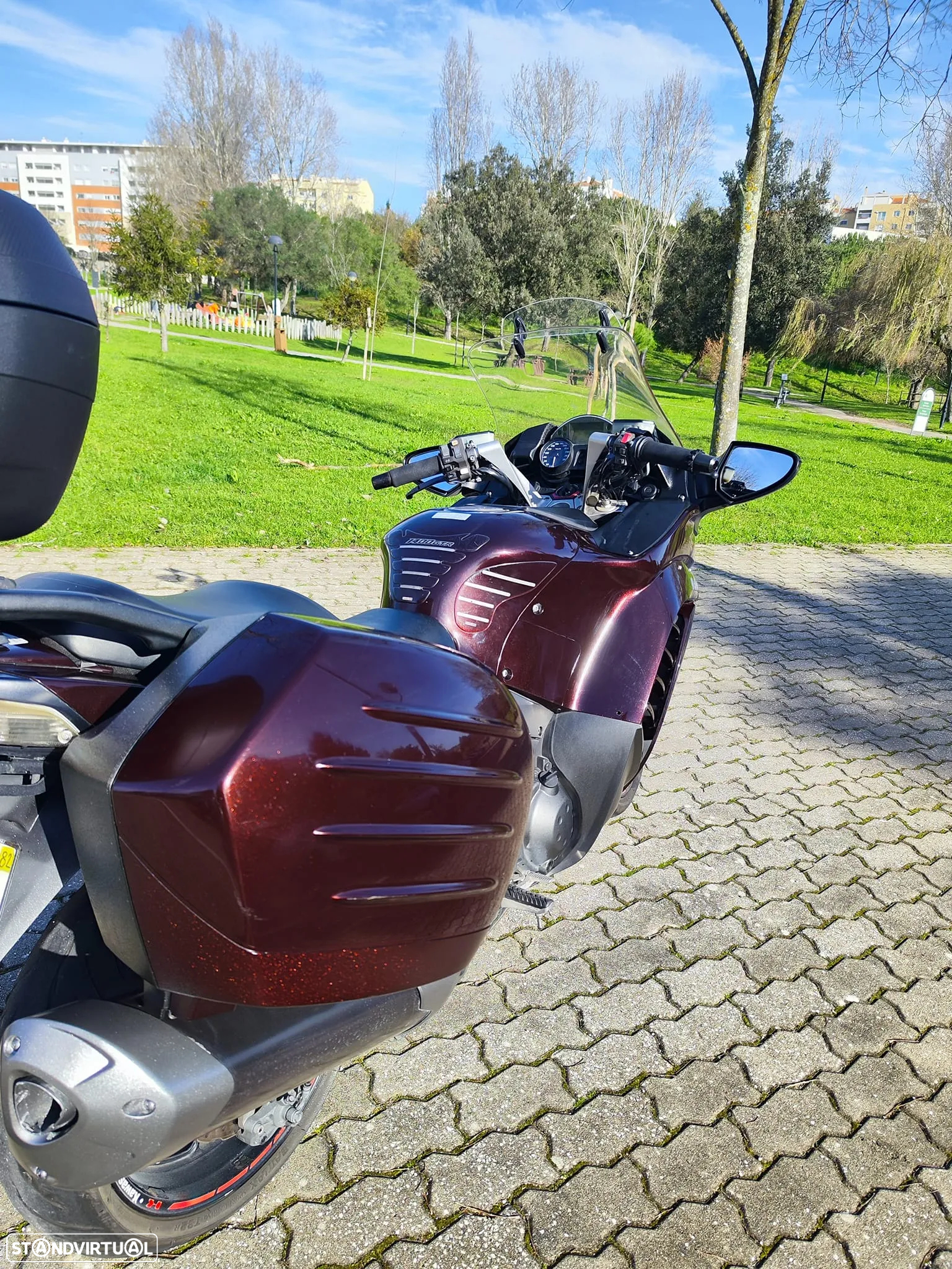 Kawasaki GTR 1400 - 4