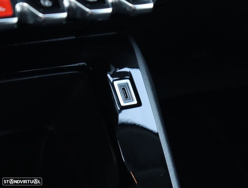 Peugeot 208 1.2 PureTech Active - 44