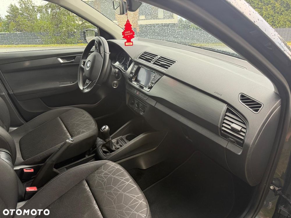 Skoda Fabia - 10