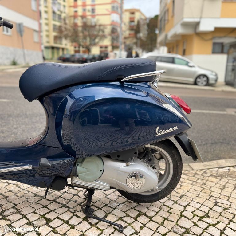 Vespa Primavera 125 - 25