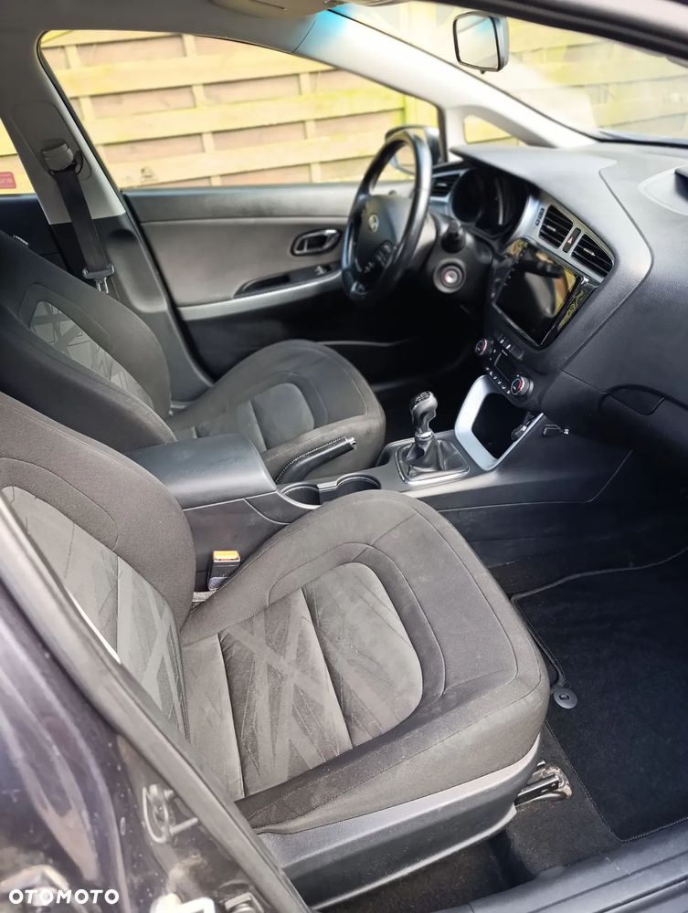 Kia Ceed Cee'd 1.6 CRDi M - 6