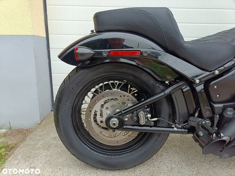 Harley-Davidson Softail Street Bob - 7