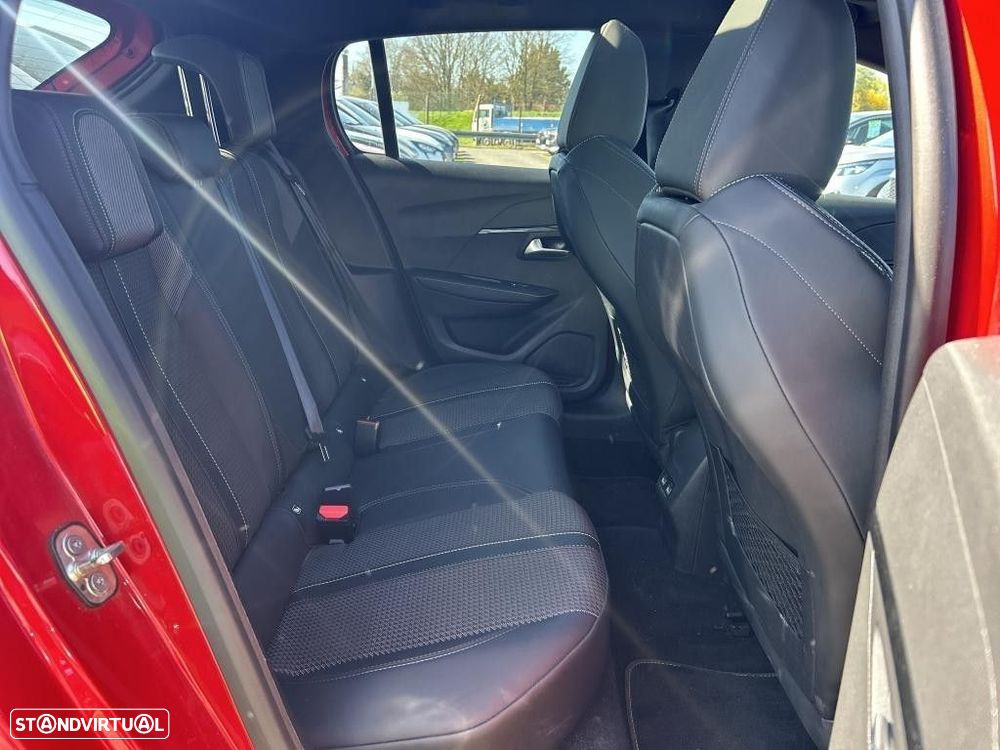 Peugeot e-208 50 kWh GT Line - 9