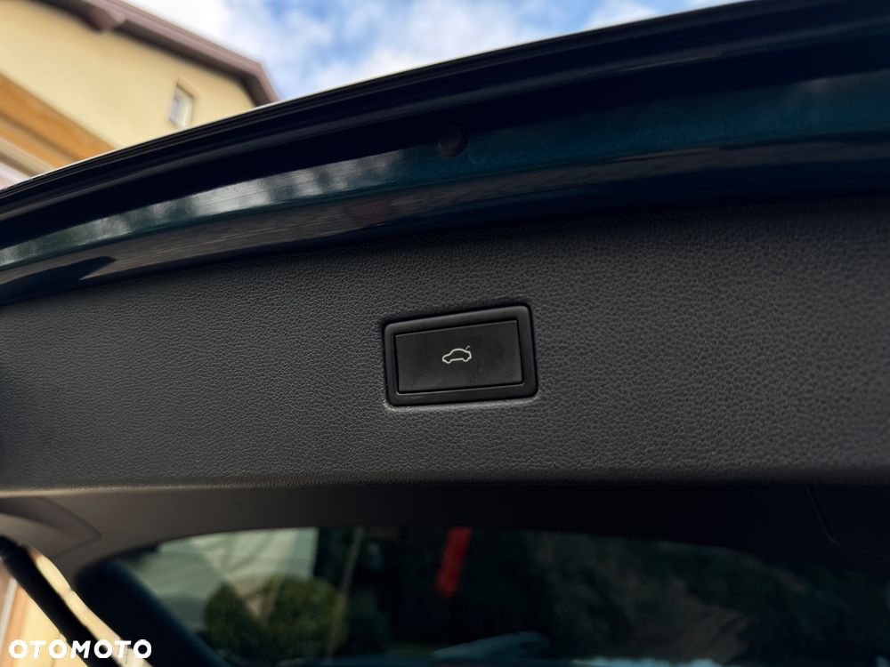 Volkswagen Tiguan 2.0 TSI 4Mot Elegance DSG - 24