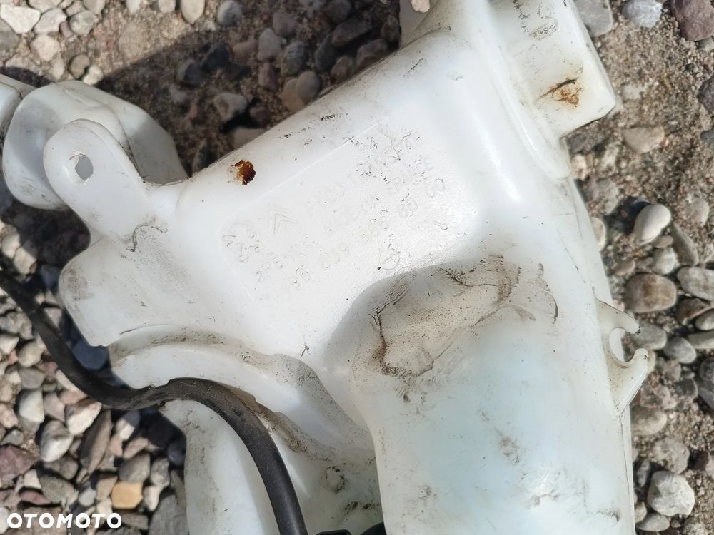 ZBIORNICZEK SPRYSKIWACZY PEUGEOT 2008 I 9683988680 - 2