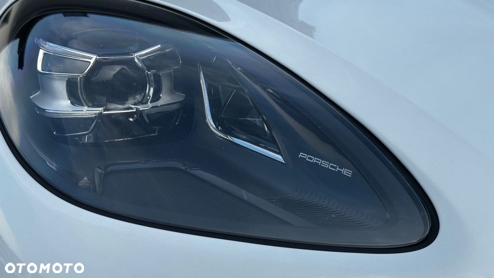 Porsche Macan - 12