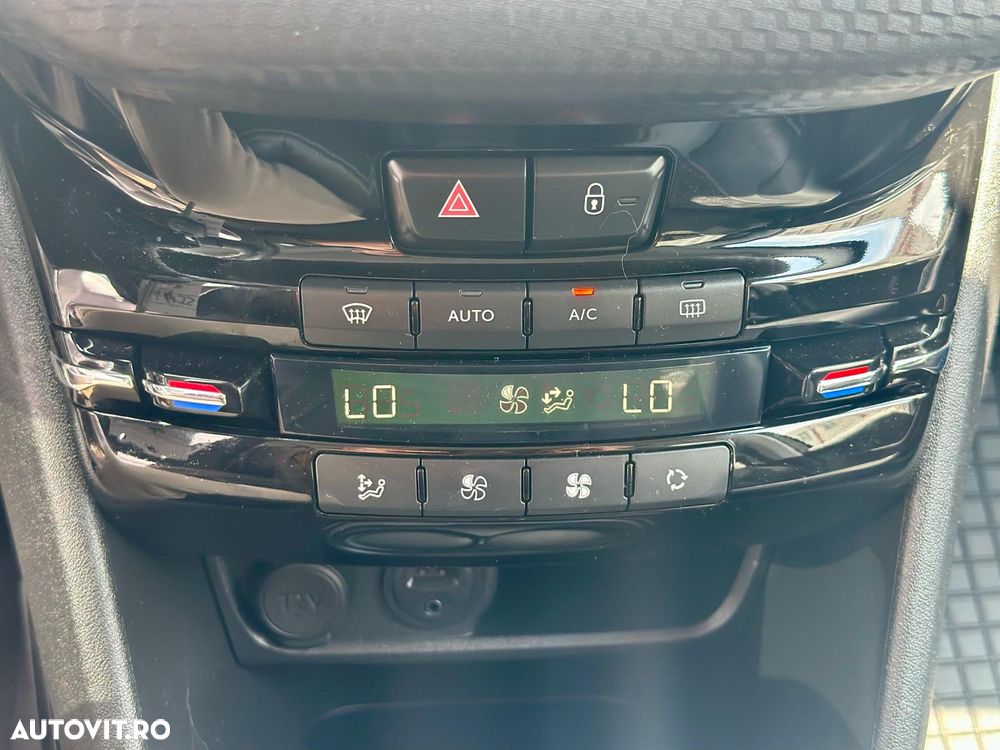 Peugeot 2008 - 22