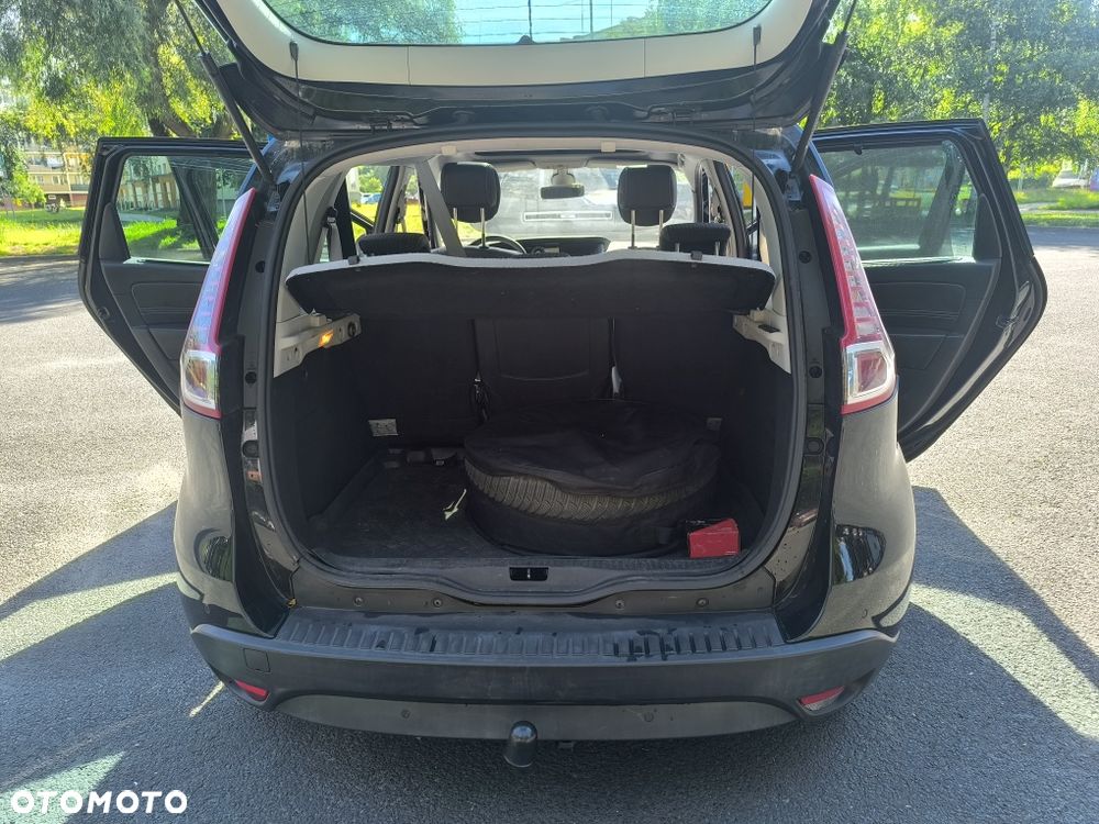 Renault Scenic - 8