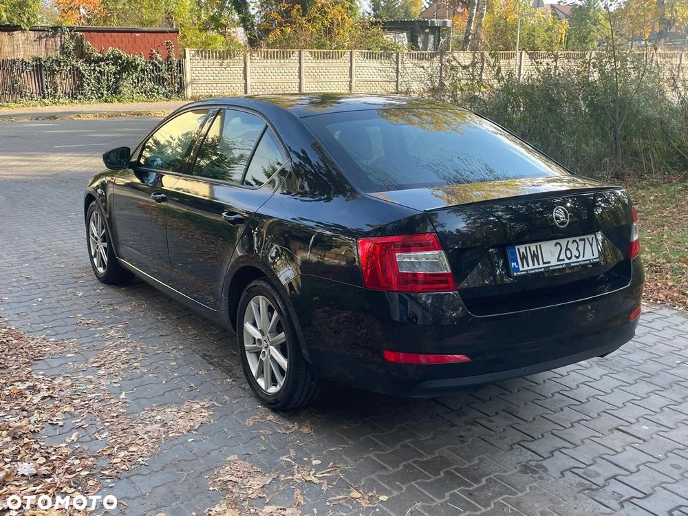 Skoda Octavia 1.6 TDI Edition DSG - 9