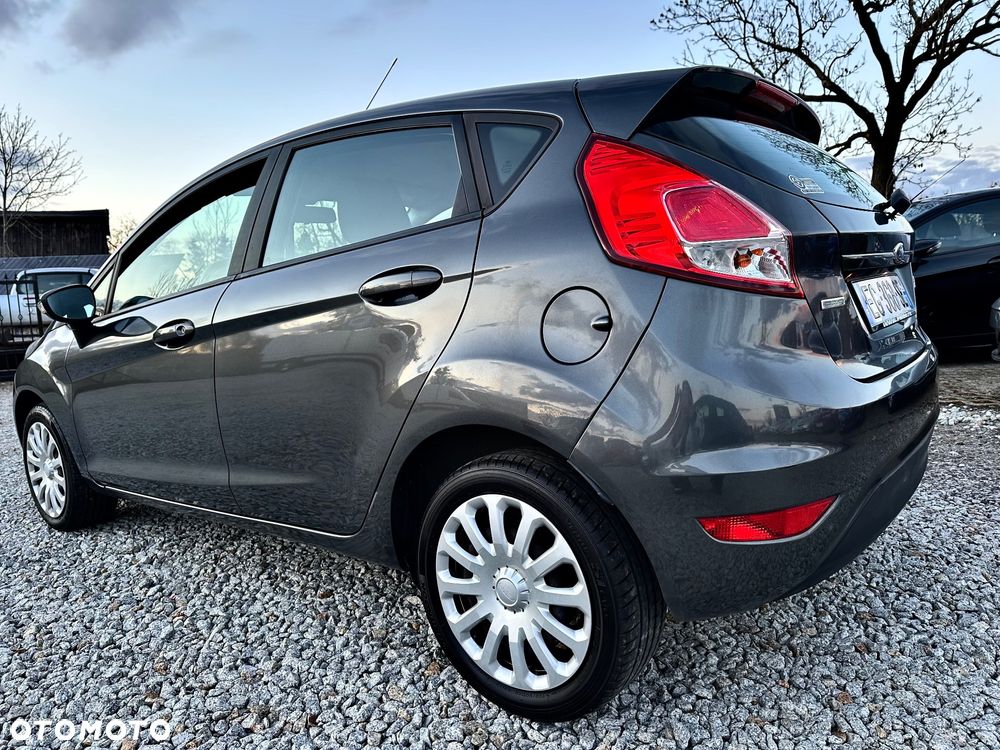 Ford Fiesta 1.0 EcoBoost S&S TREND - 4