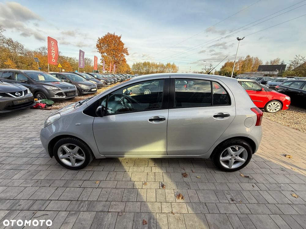 Toyota Yaris 1.3 Luna - 12
