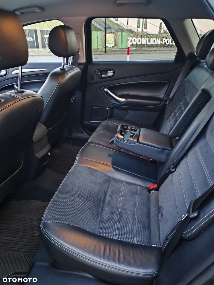 Ford Mondeo 2.0 Ghia Executive - 21