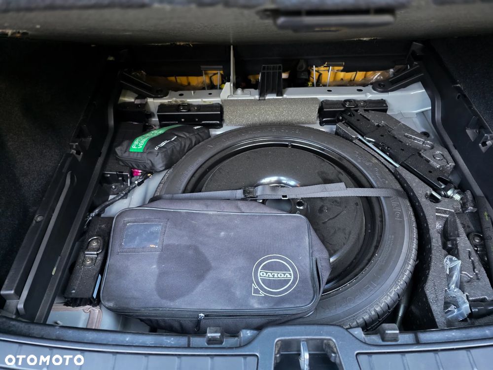 Volvo XC 40 - 23