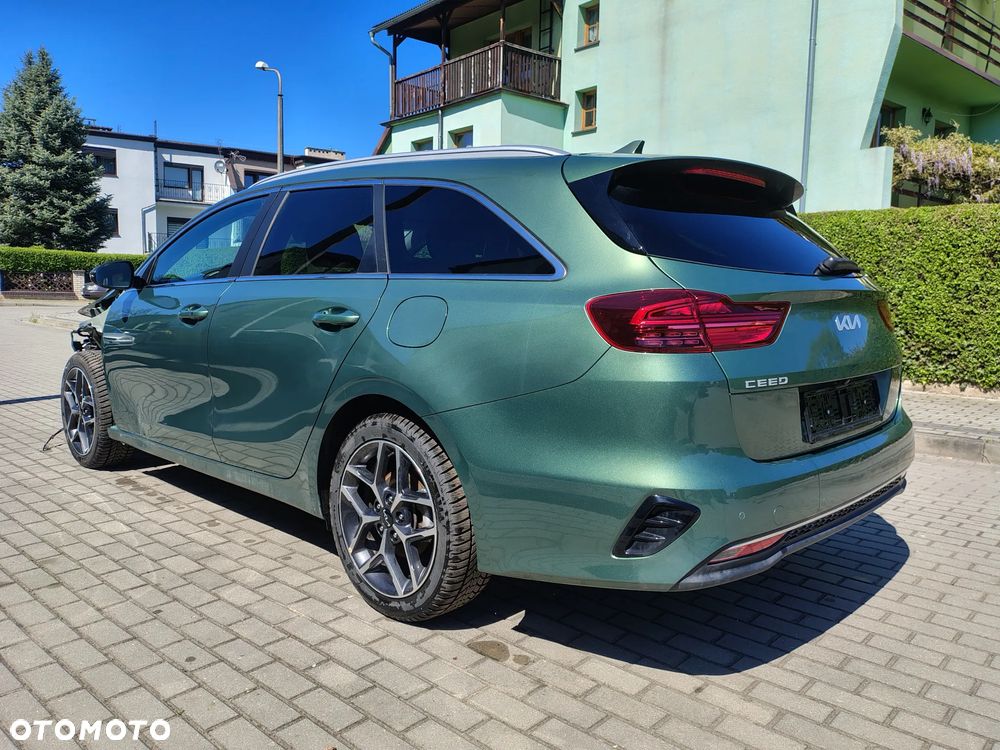 Kia Ceed - 8