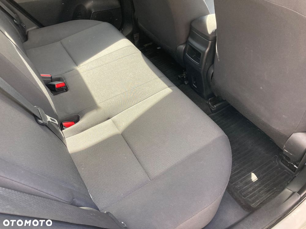 Toyota Auris - 29