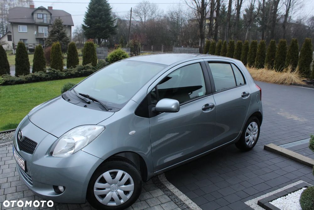 Toyota Yaris 1.0 Luna A/C - 4