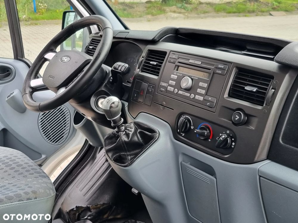 Ford Transit - 21