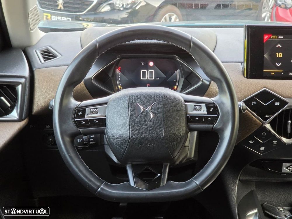 DS DS3 Crossback PureTech 100 SO CHIC - 18