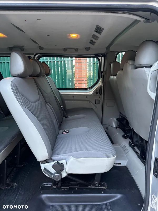 Opel Vivaro - 14