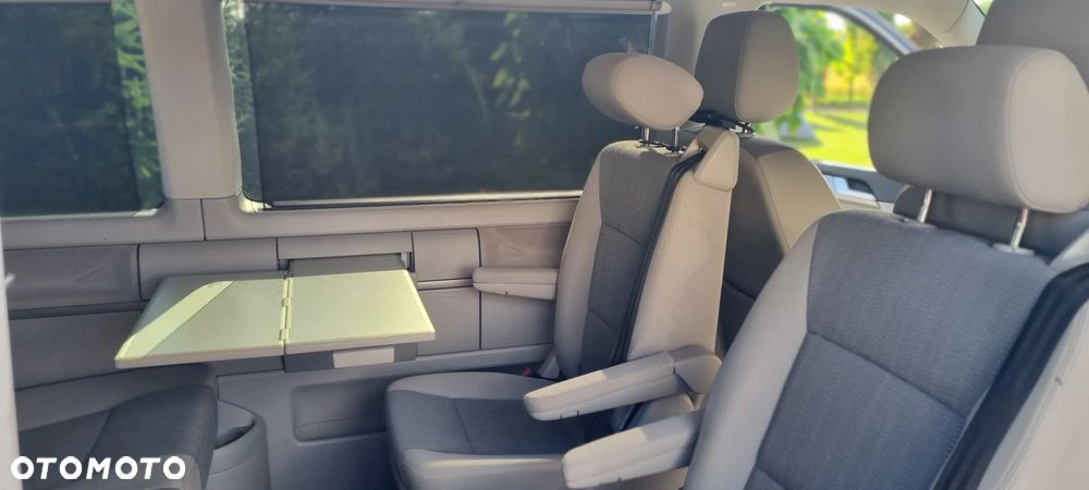Volkswagen Multivan - 18