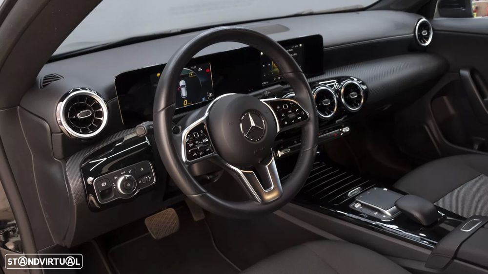 Mercedes-Benz CLA 180 d Shooting Brake Business Solutions.Grande Frota Aut. — fotografia 16
