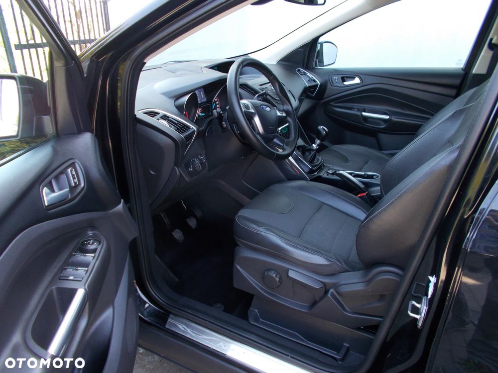 Ford Kuga 2.0 TDCi 4WD Titanium - 5