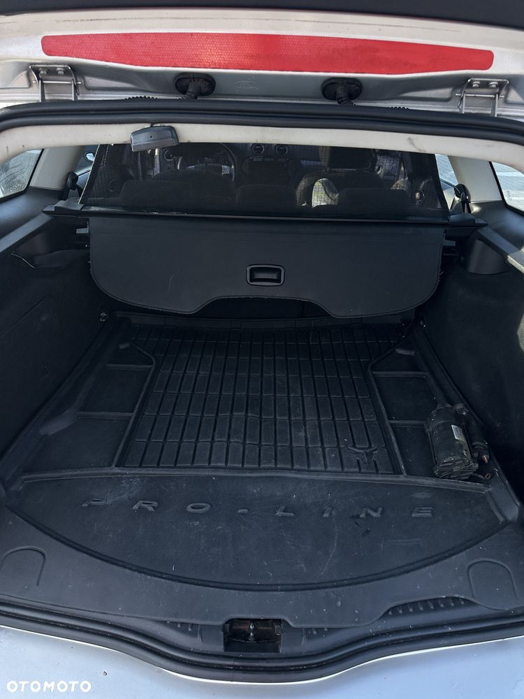 Ford Mondeo - 12