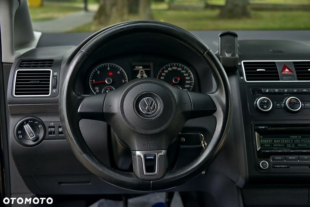 Volkswagen Touran - 31