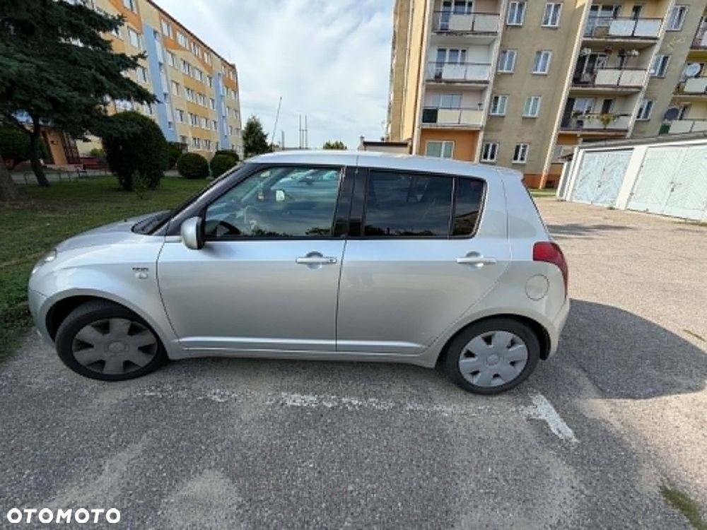Suzuki Swift 1.3 DDiS 16v GLX - 2
