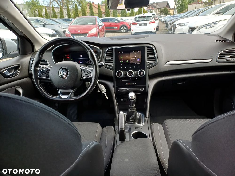 Renault Megane BLUE dCi 115 EQUILIBRE - 23