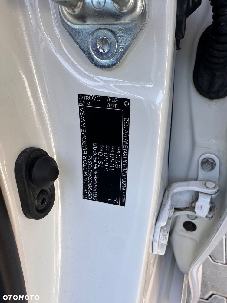Toyota Corolla - 17