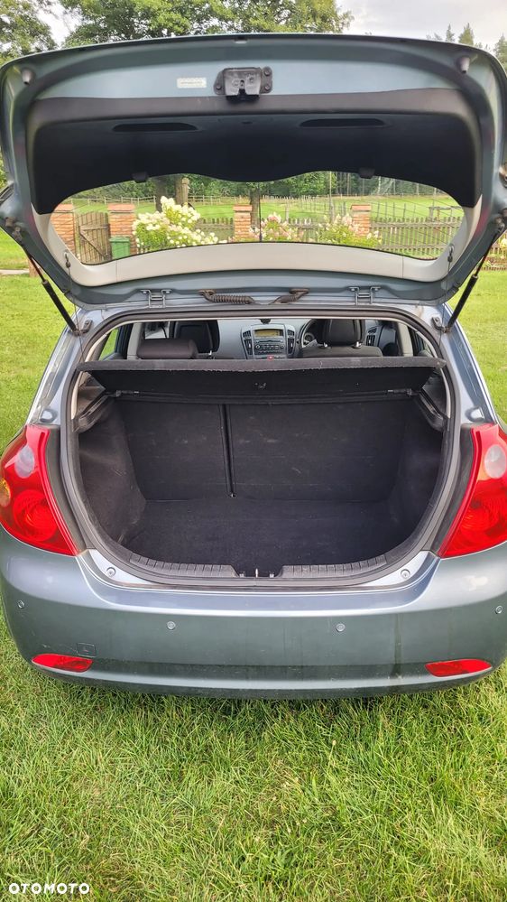 Kia Ceed 1.6 Comfort - 14