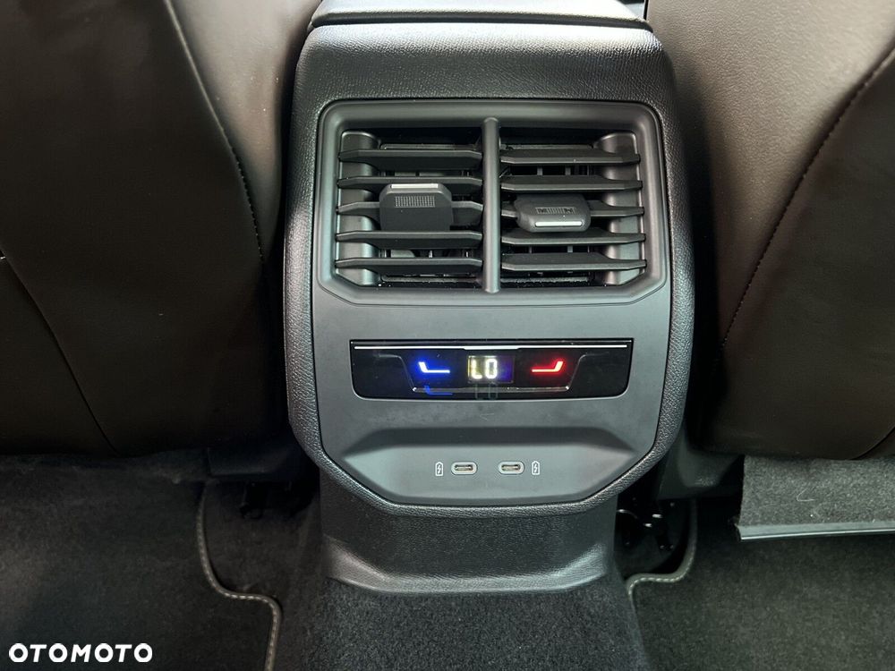 Seat Leon Sportstourer 2.0 TDI Xcellence DSG - 28