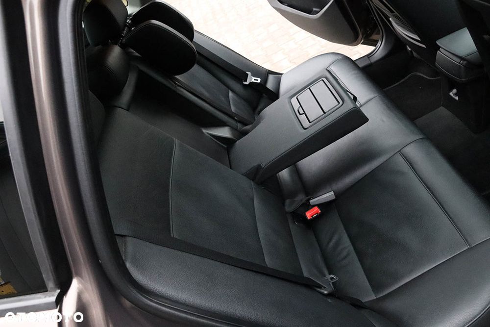 BMW X1 xDrive20d - 30