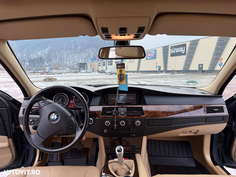 BMW Seria 5 520d - 5