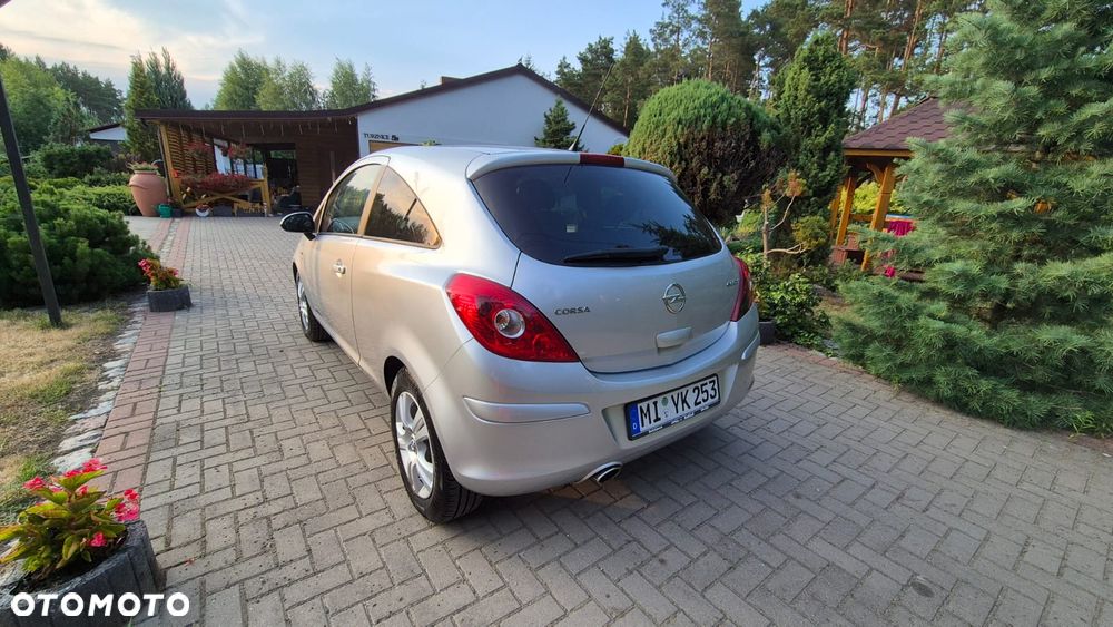 Opel Corsa - 3