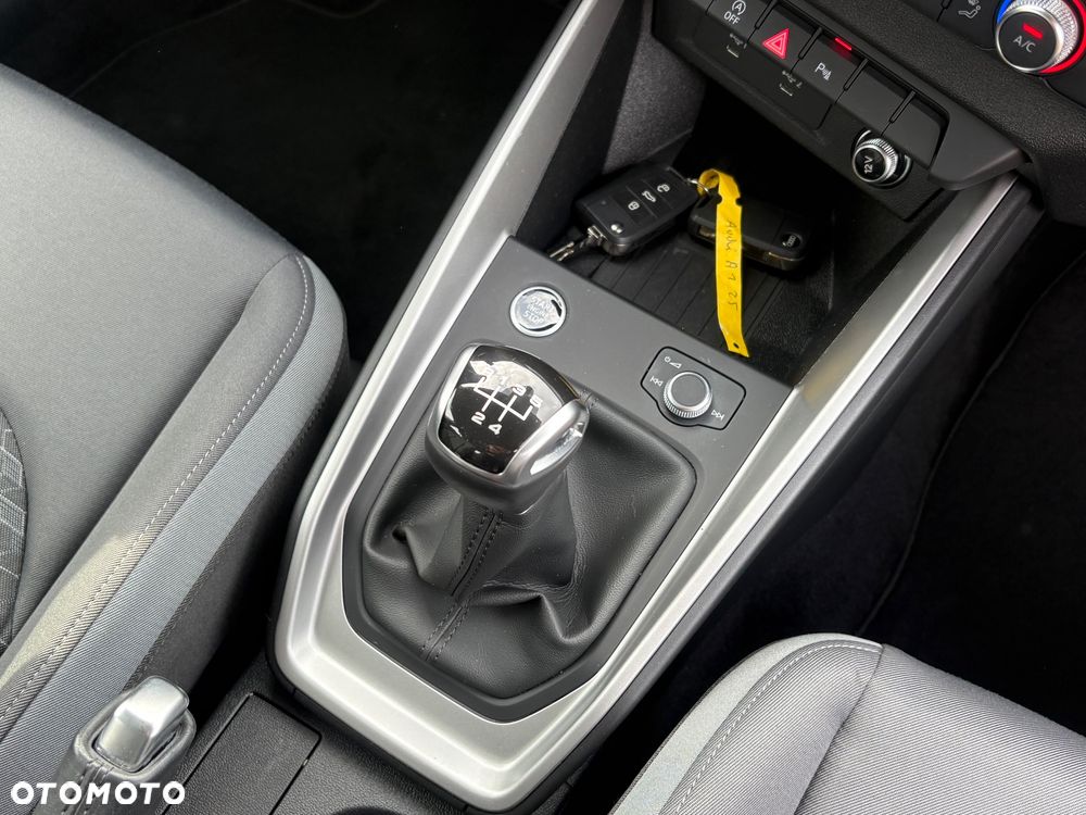 Audi A1 Sportback 25 TFSI - 16