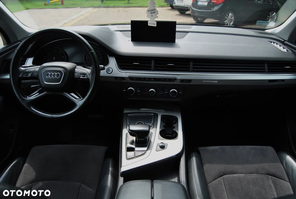Audi Q7 - 9