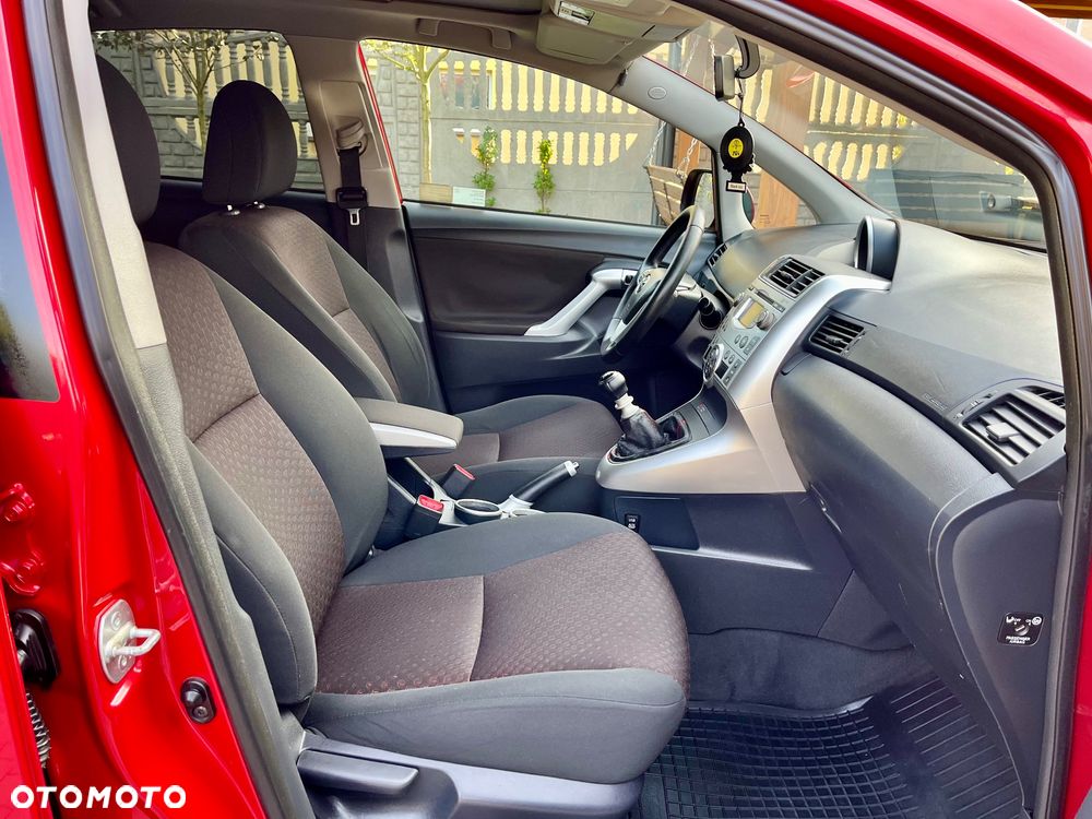 Toyota Verso 1.8 Premium EU5 7os - 13