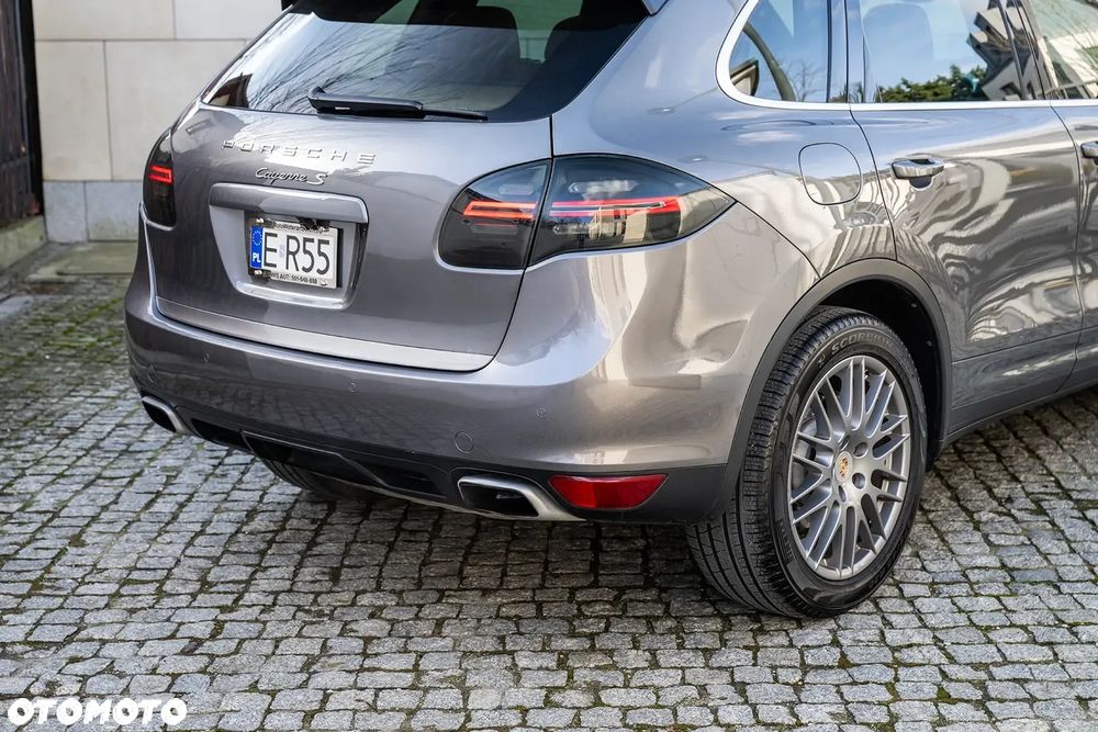 Porsche Cayenne S - 8
