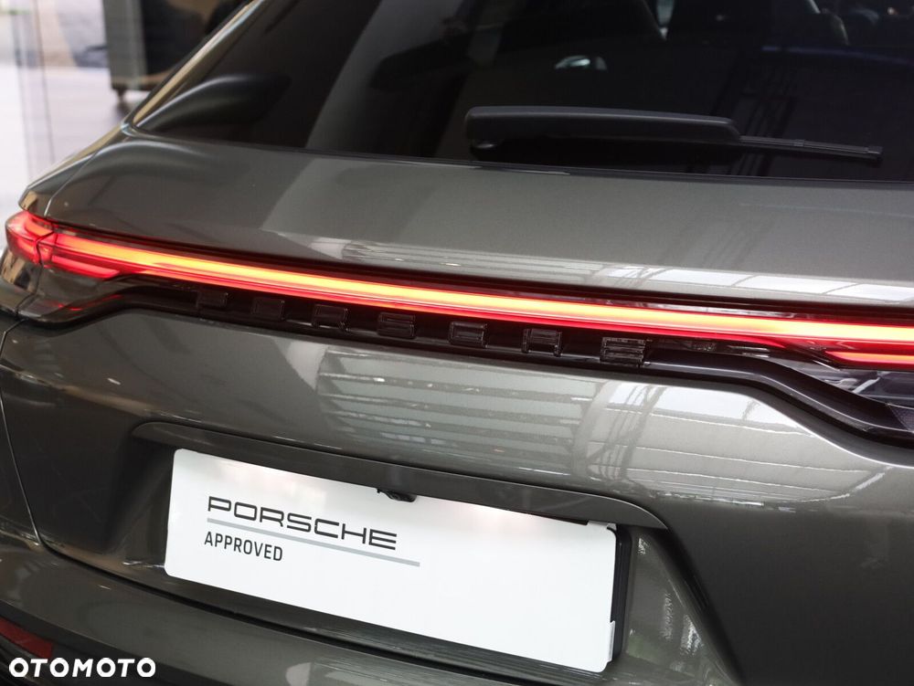 Porsche Panamera - 25