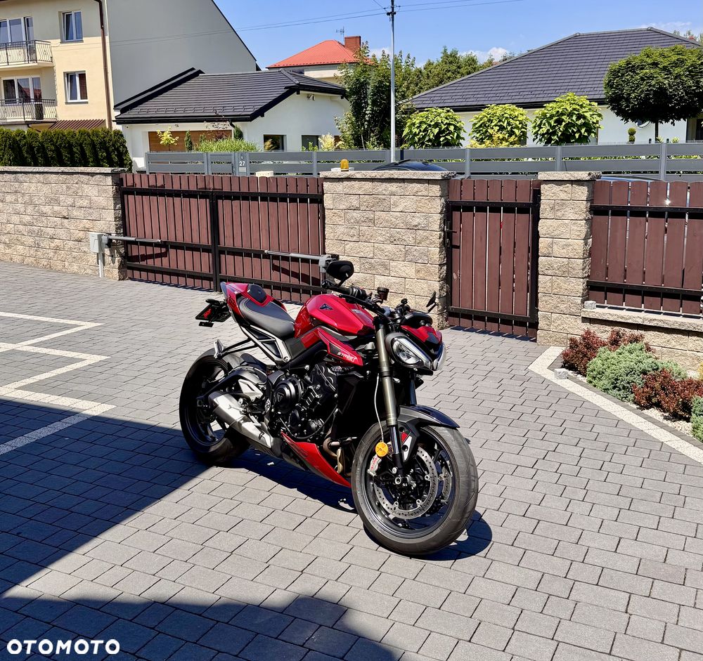 Triumph Street Triple - 9
