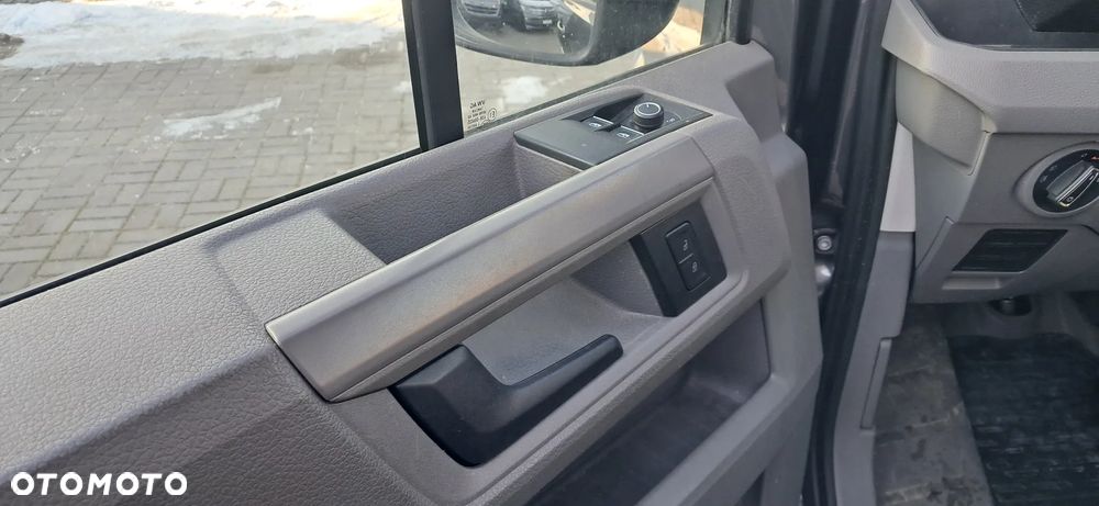 Volkswagen CRAFTER - 10