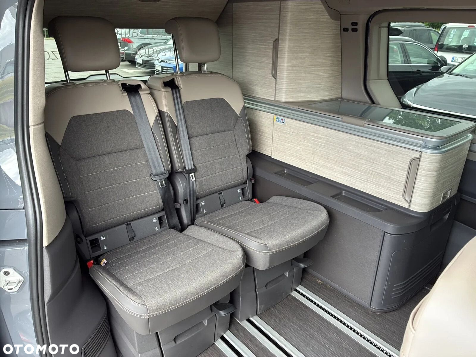Volkswagen California - 15