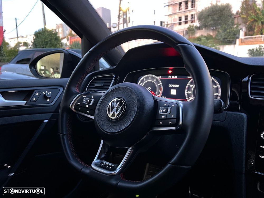 VW Golf 2.0 TSI GTI DSG Performance - 26