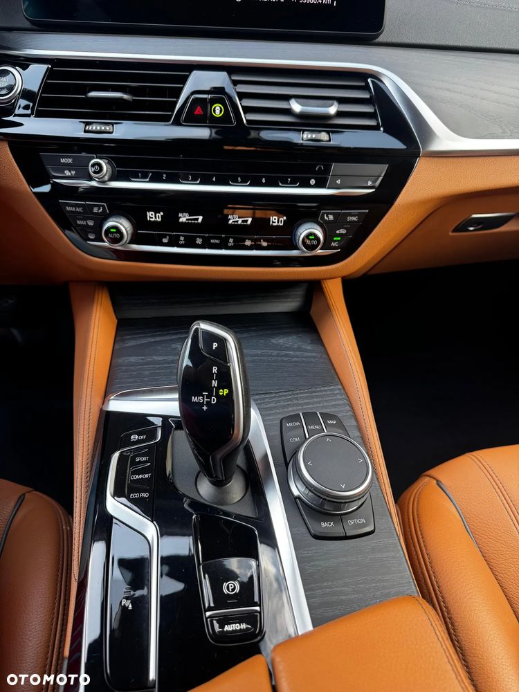 BMW Seria 5 530i mHEV Luxury Line - 10