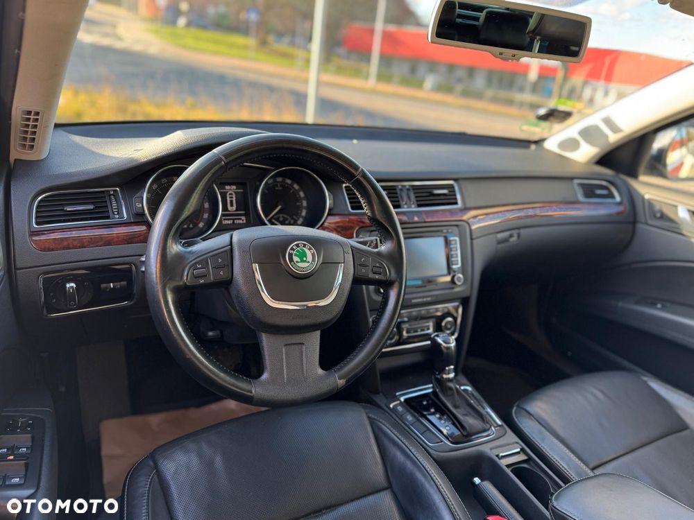 Skoda Superb 2.0 TDI DSG FAMILY - 12