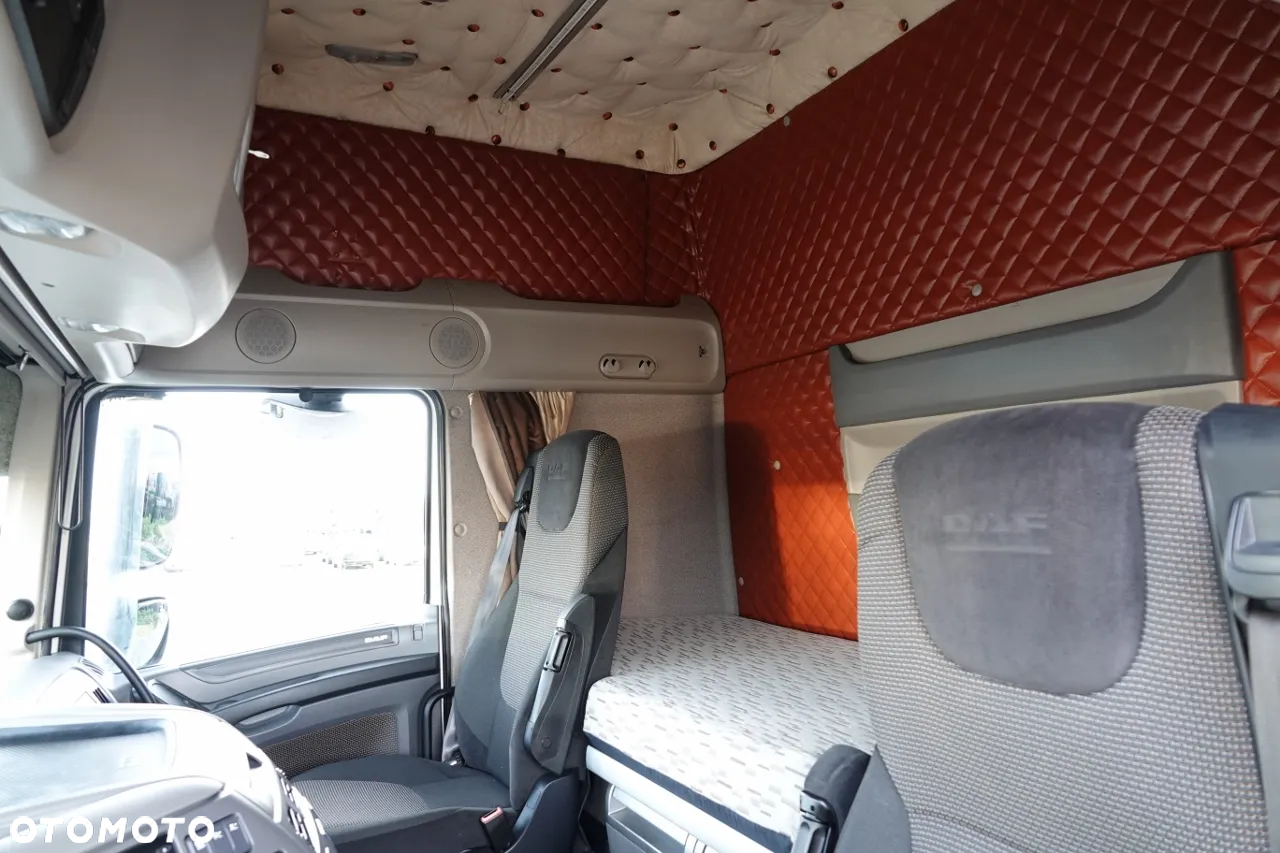 DAF XF 510 / RETARDER / BOGATA WERSJA / DUŻE NAVI / ORUROWANIE / PO ZŁOTYM KONTRAKCIE / INDYVIDUAL / OPONY 100 % - 25